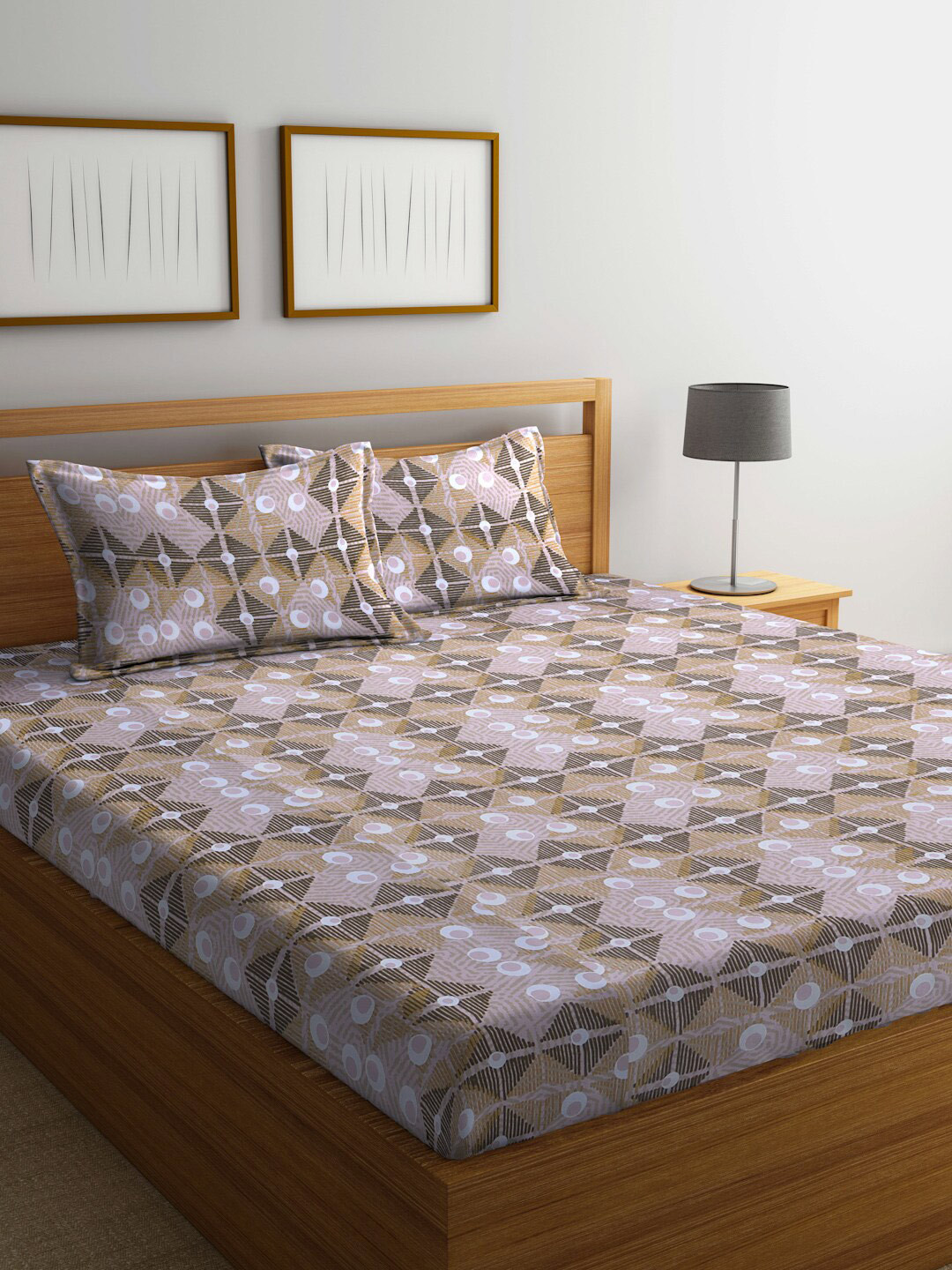 

BOMBAY DYEING Brown & Green 100 TC King Bedsheet with 2 Pillow Covers