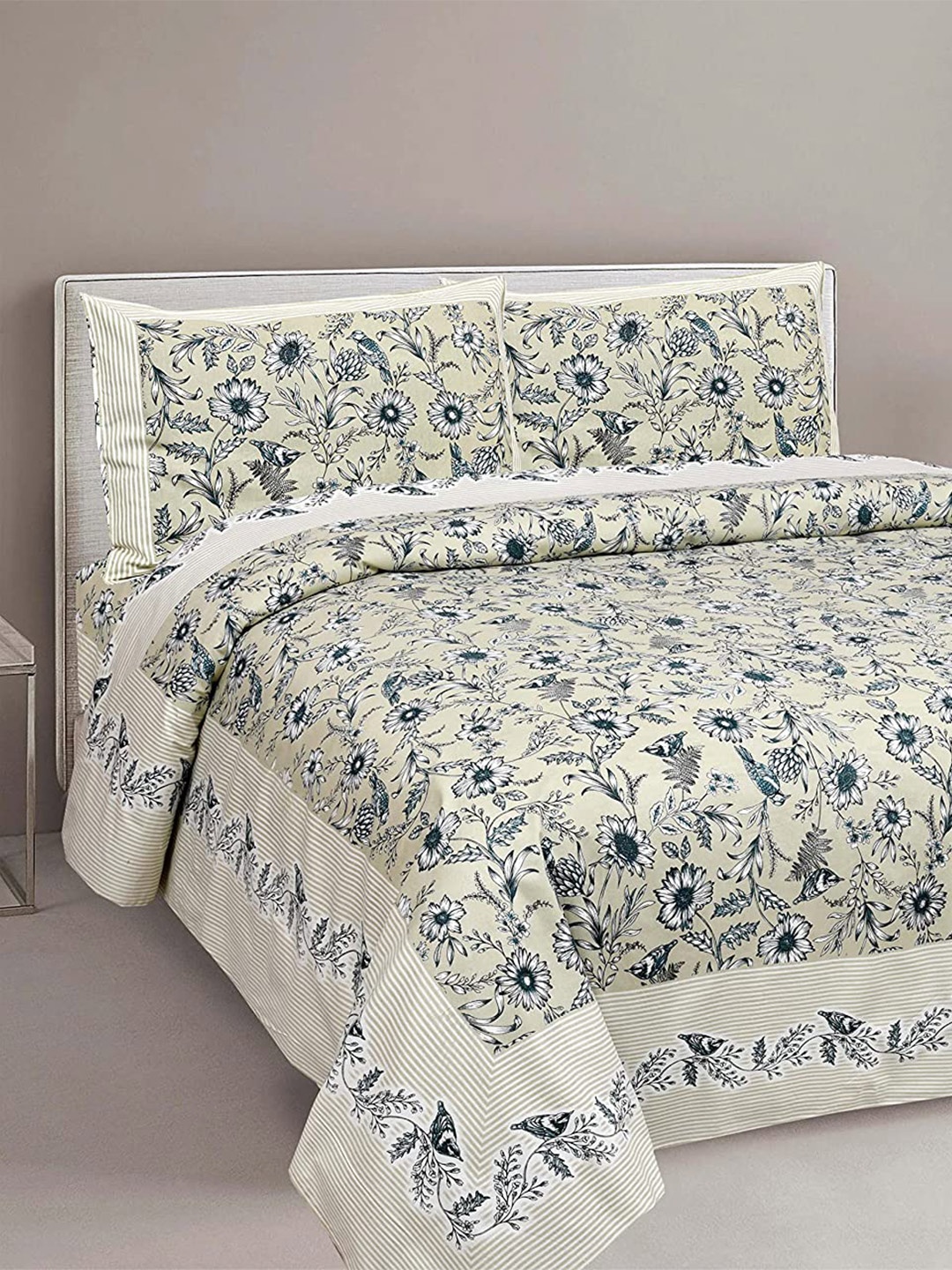 

EasyGoods Printed 240 TC Pure Cotton King Bedsheet with 2 Pillow Covers, Green