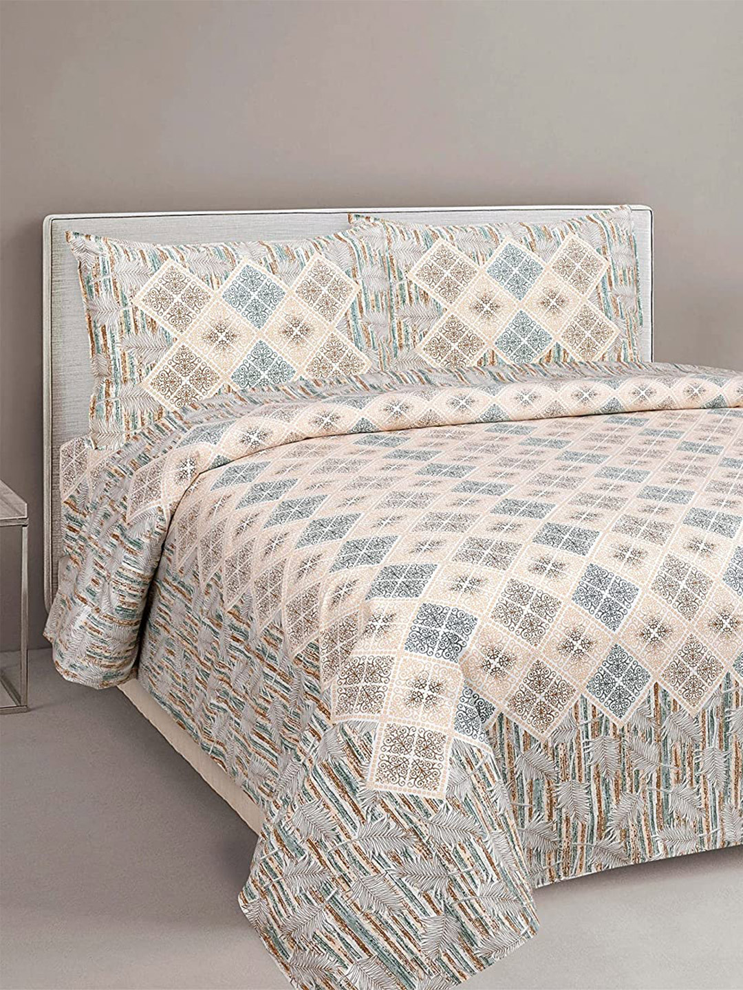 

EasyGoods Printed 240 TC Pure Cotton King Bedsheet with 2 Pillow Covers, Brown