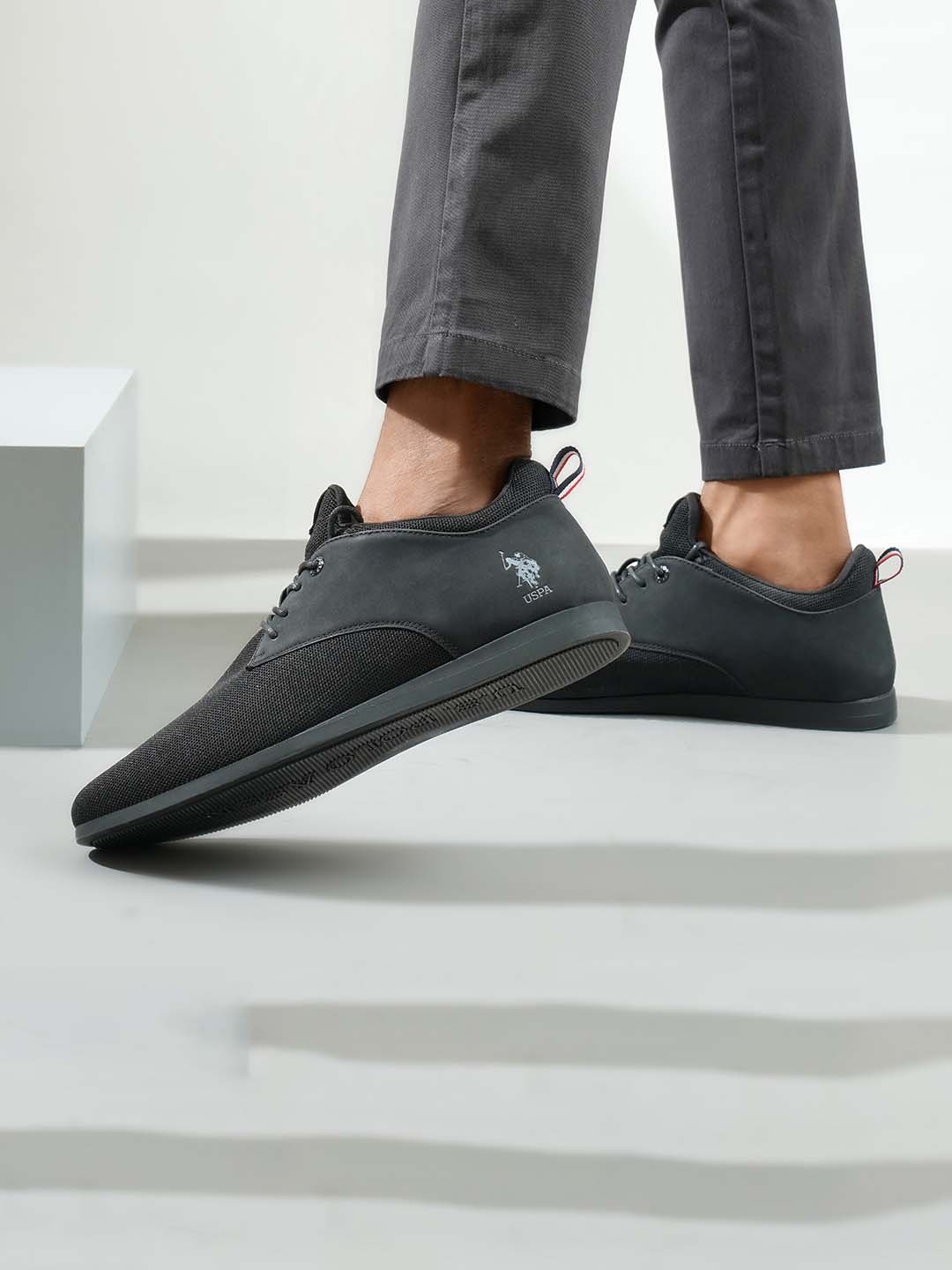 

U.S. Polo Assn. Men Black WARREN 2.0 Sneakers