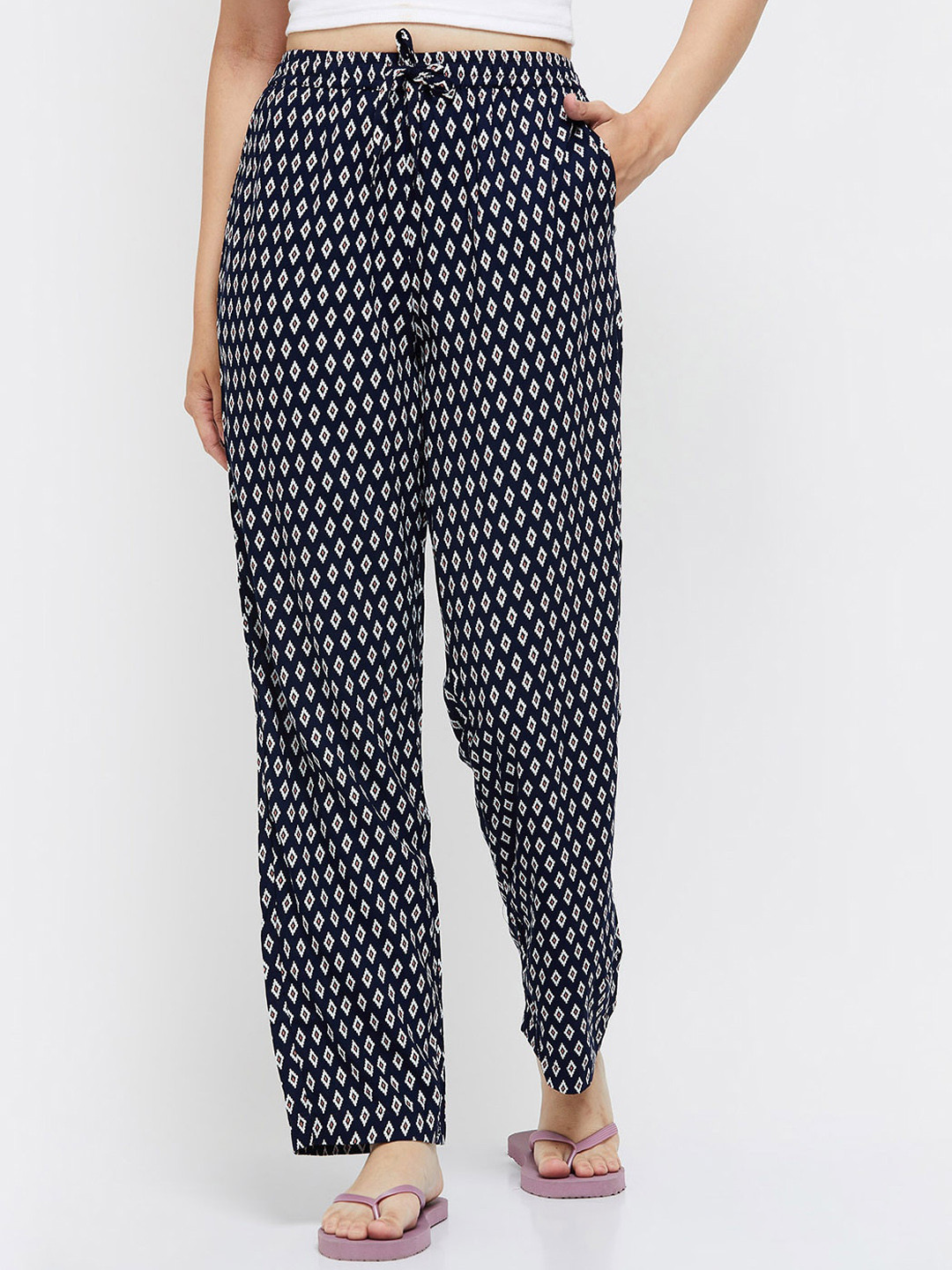 

max Women Blue Printed Lounge Pants