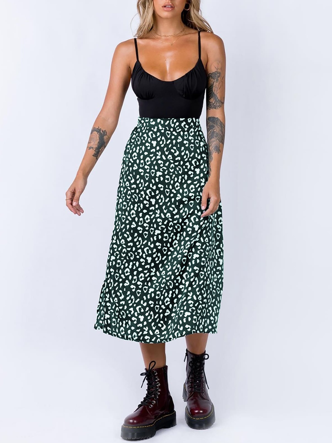 

URBANI Women Printed A-Line Midi Skirts, Green