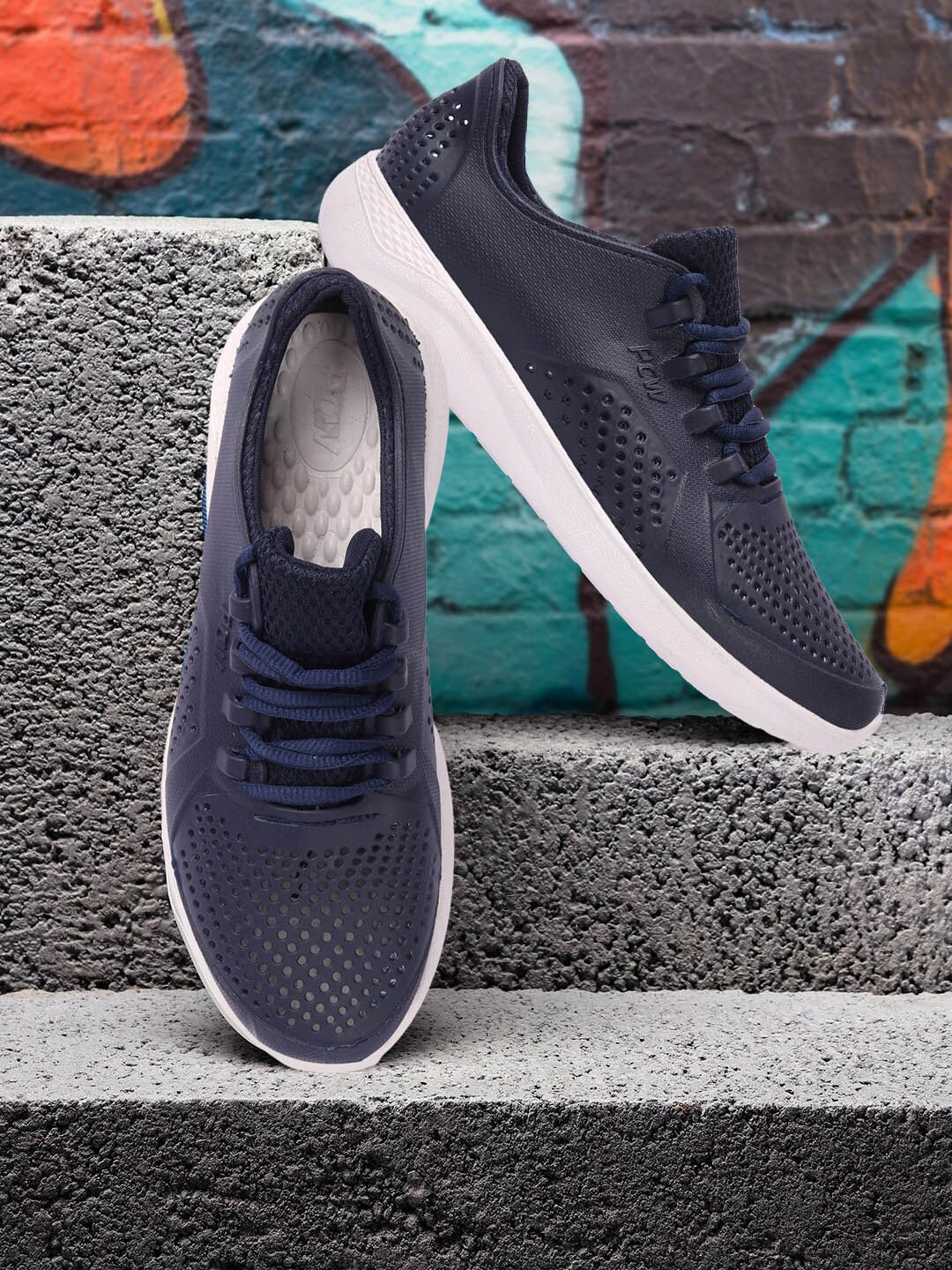 

CLYMB Men Perforations Sneakers, Navy blue