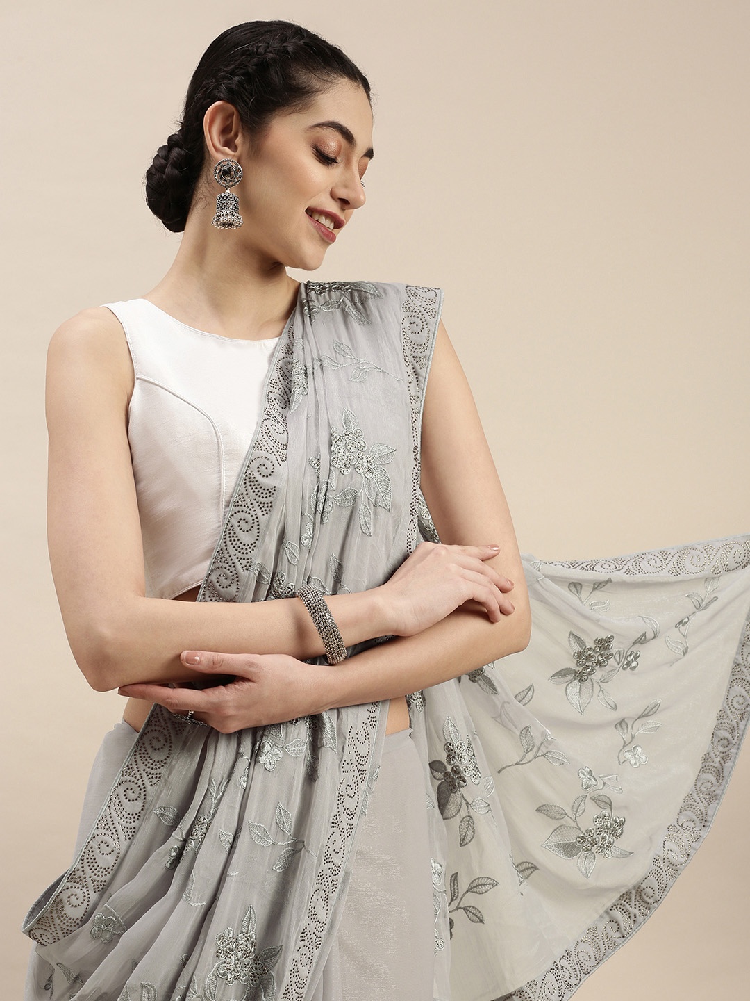 

Pothys Grey Floral Embroidery Sequinned Pure Chiffon Saree