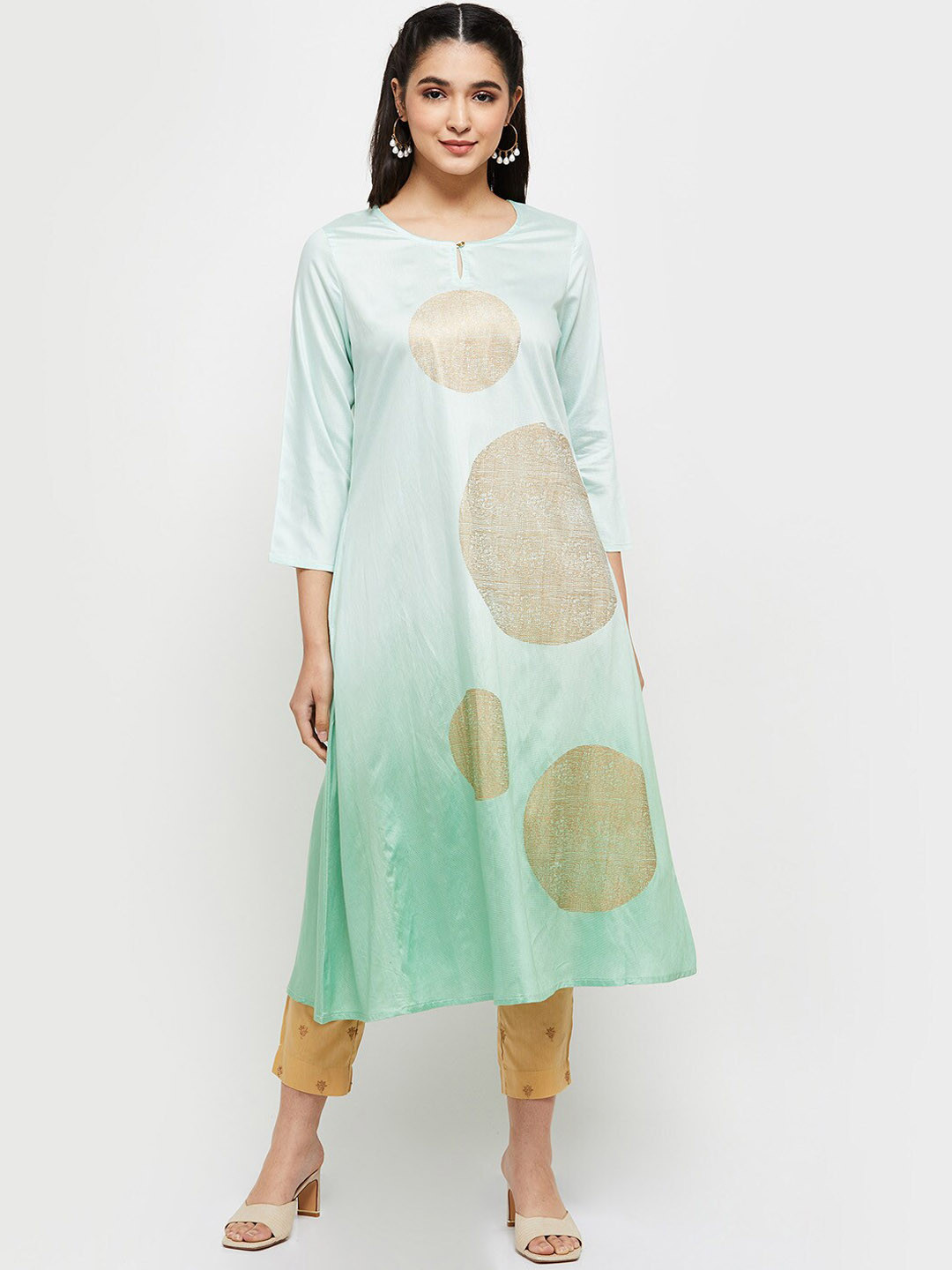 

max Women Sea Green & Gold-Toned Printed Keyhole Neck Kurta