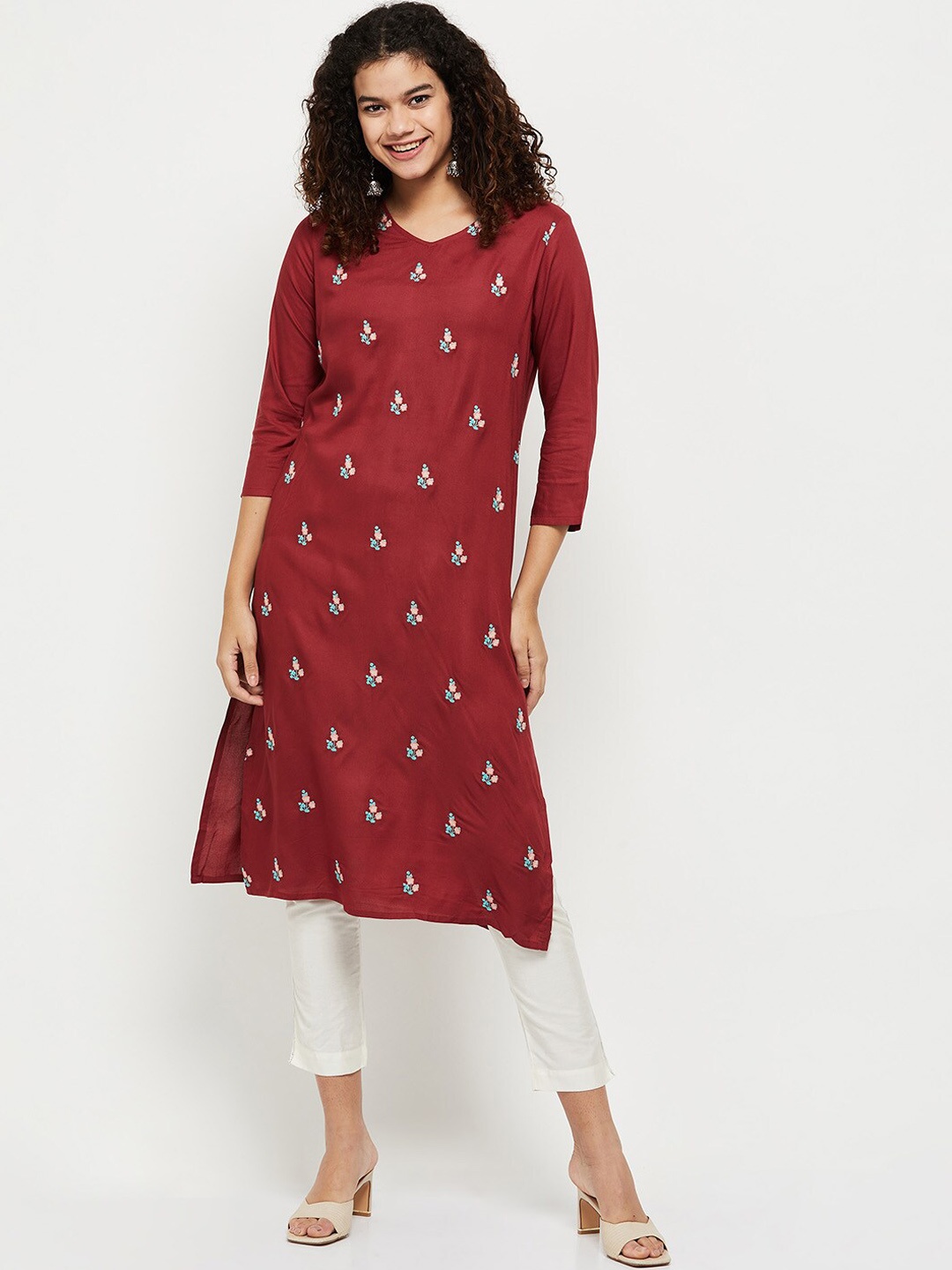 

max Women Red Floral Embroidered Kurta