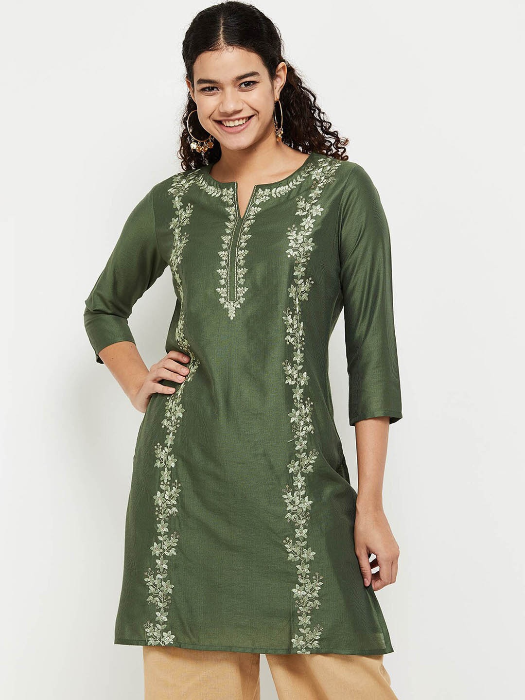 

max Women Green Floral Embroidered Thread Work Kurta