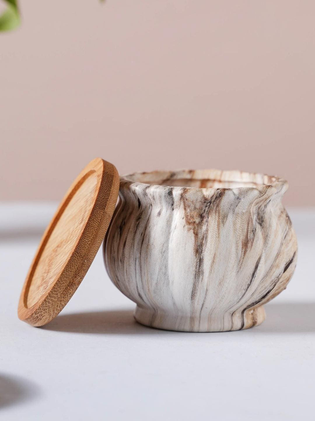 

Nestasia White & Brown Printed Planters With Coaster
