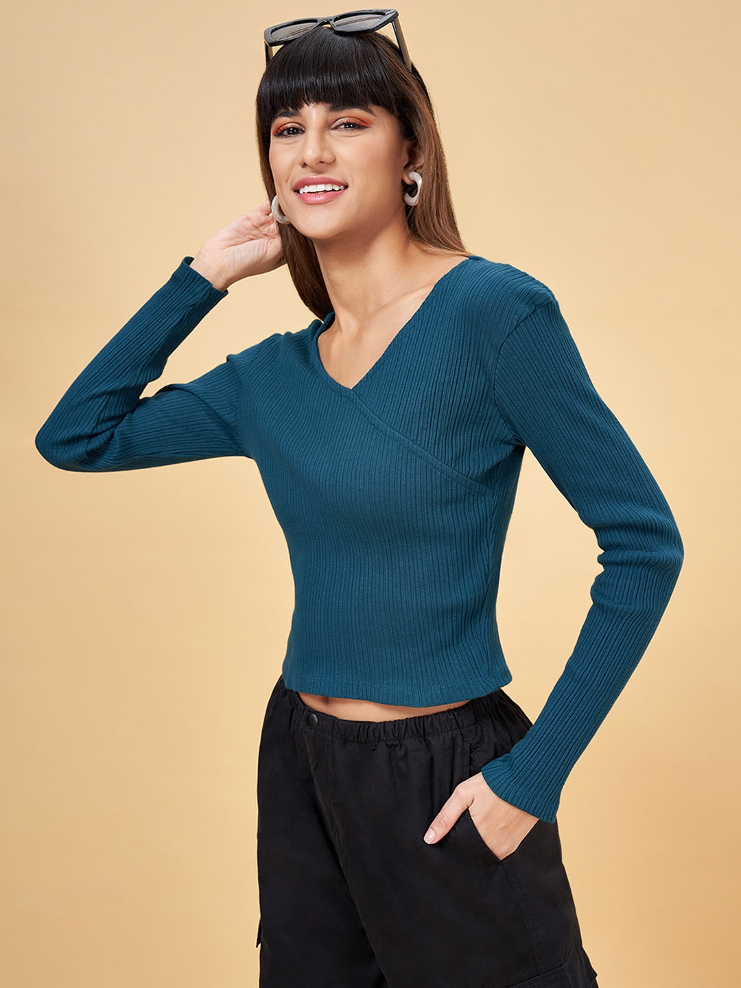 

People Women Teal Solid Long Sleeves Top