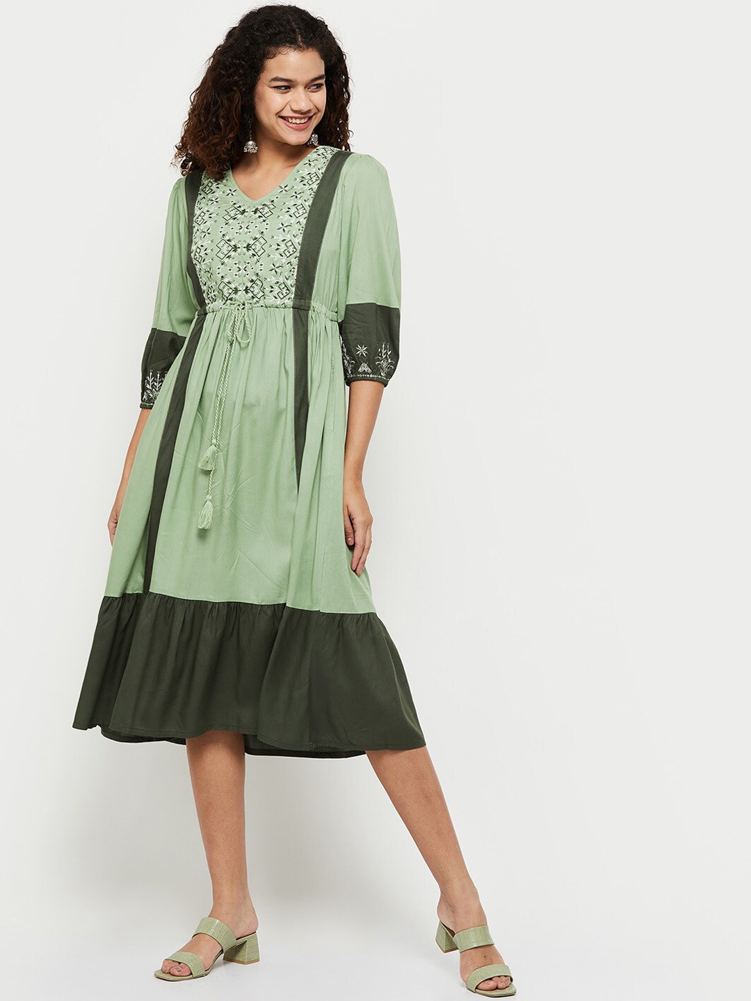

max Women Embroidered Fit & Flare Ethnic Dress, Green