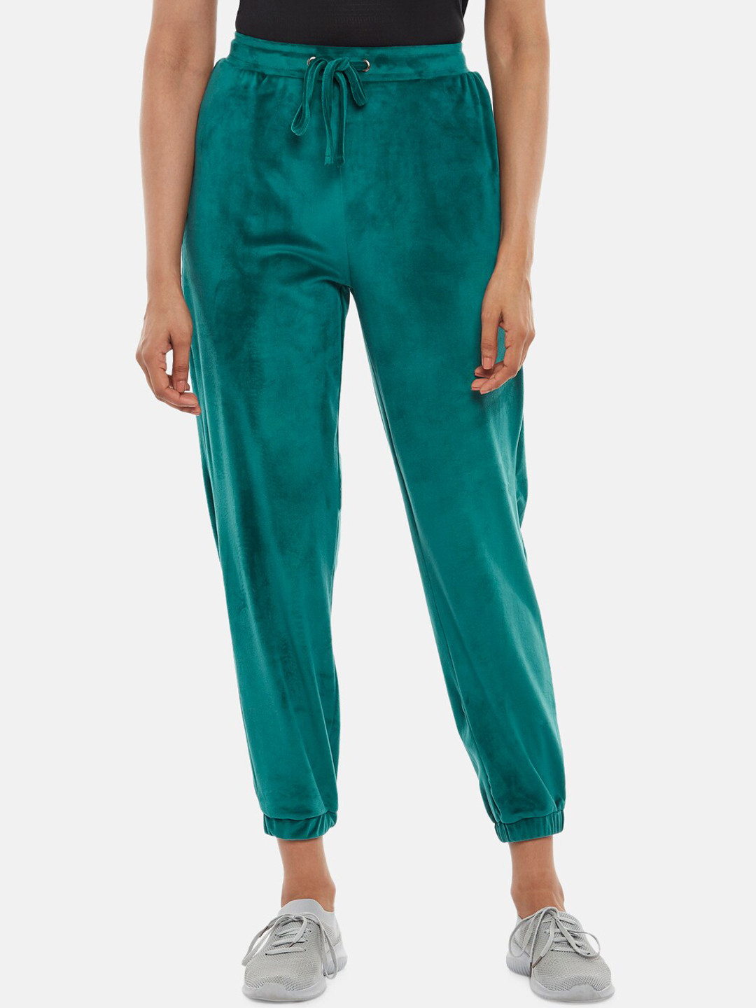 

Ajile by Pantaloons Women Solid Velvet Regular Fit Joggers, Green
