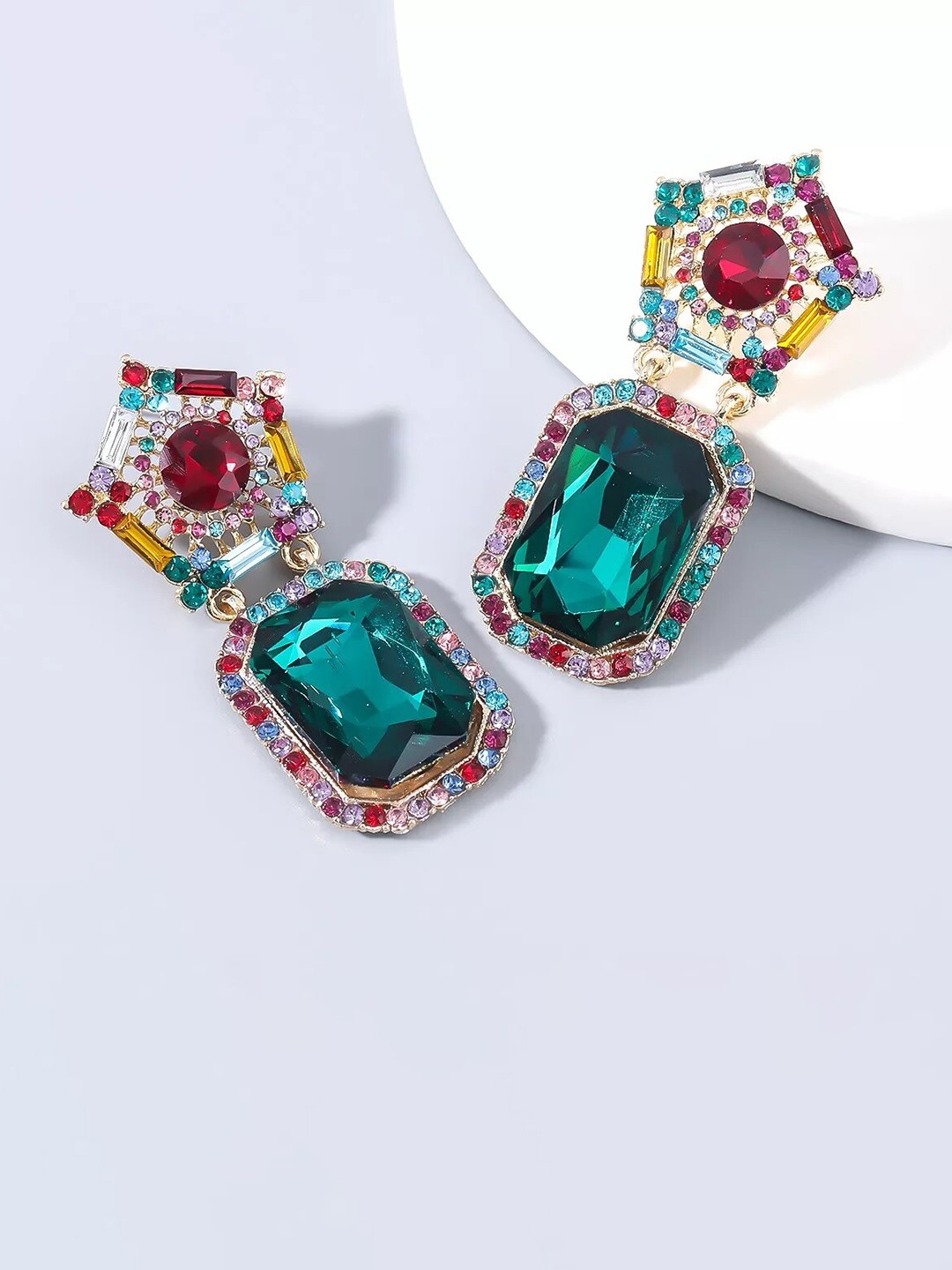 

AVANT-GARDE PARIS Classic Studs Earrings, Green