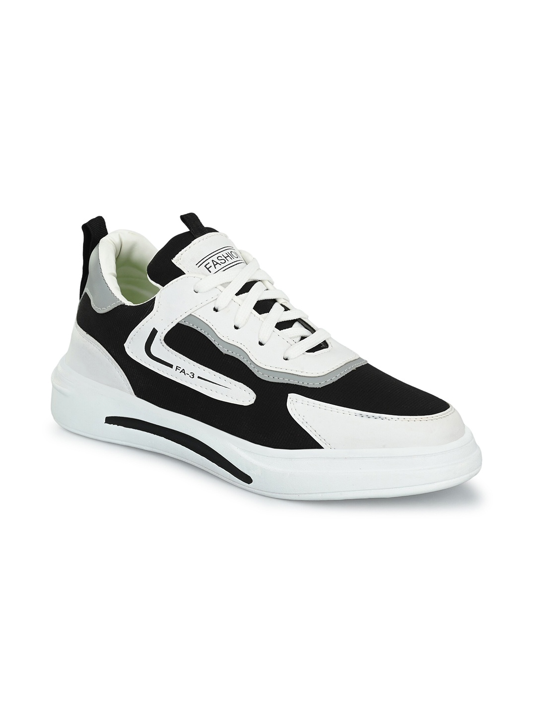 

ARIVO Men Colourblocked Sneakers, White