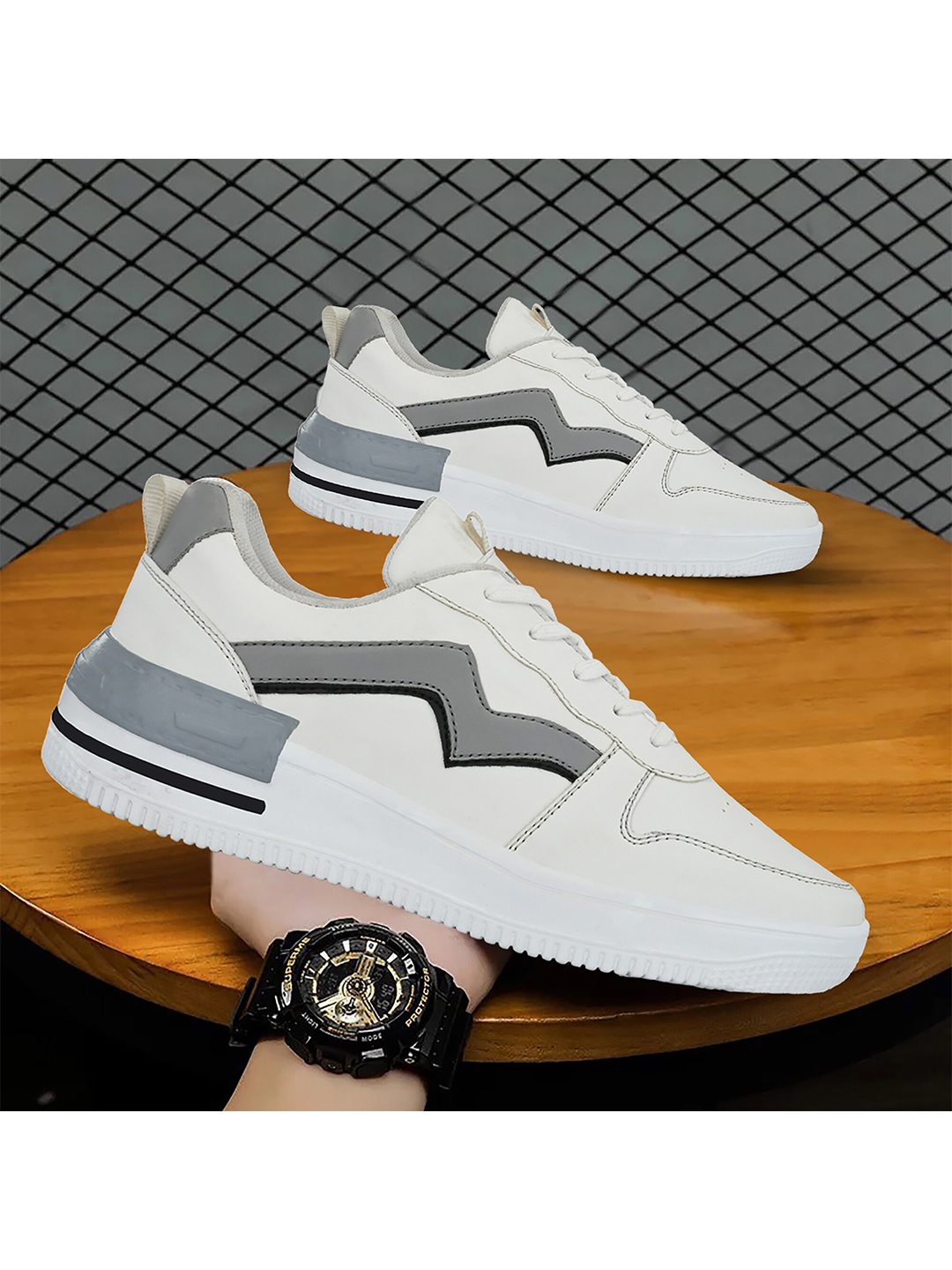 

ARIVO Men Textured Sneakers, White