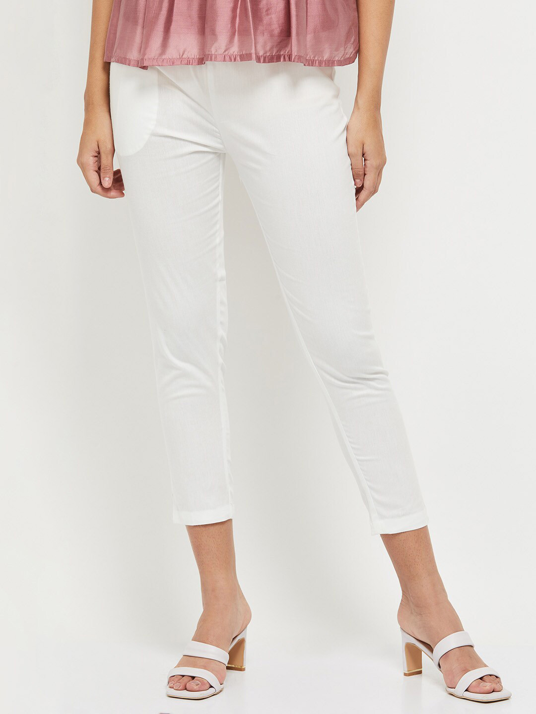 

max Women Solid Slim Fit Trousers, Off white