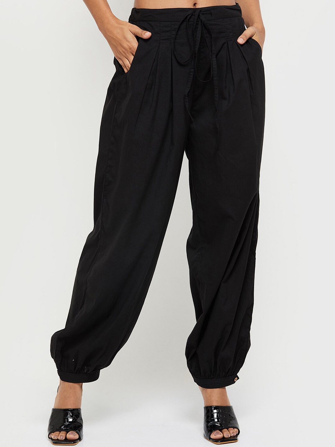 

max Women Solid Loose-Fit Pure Cotton Patiala, Black
