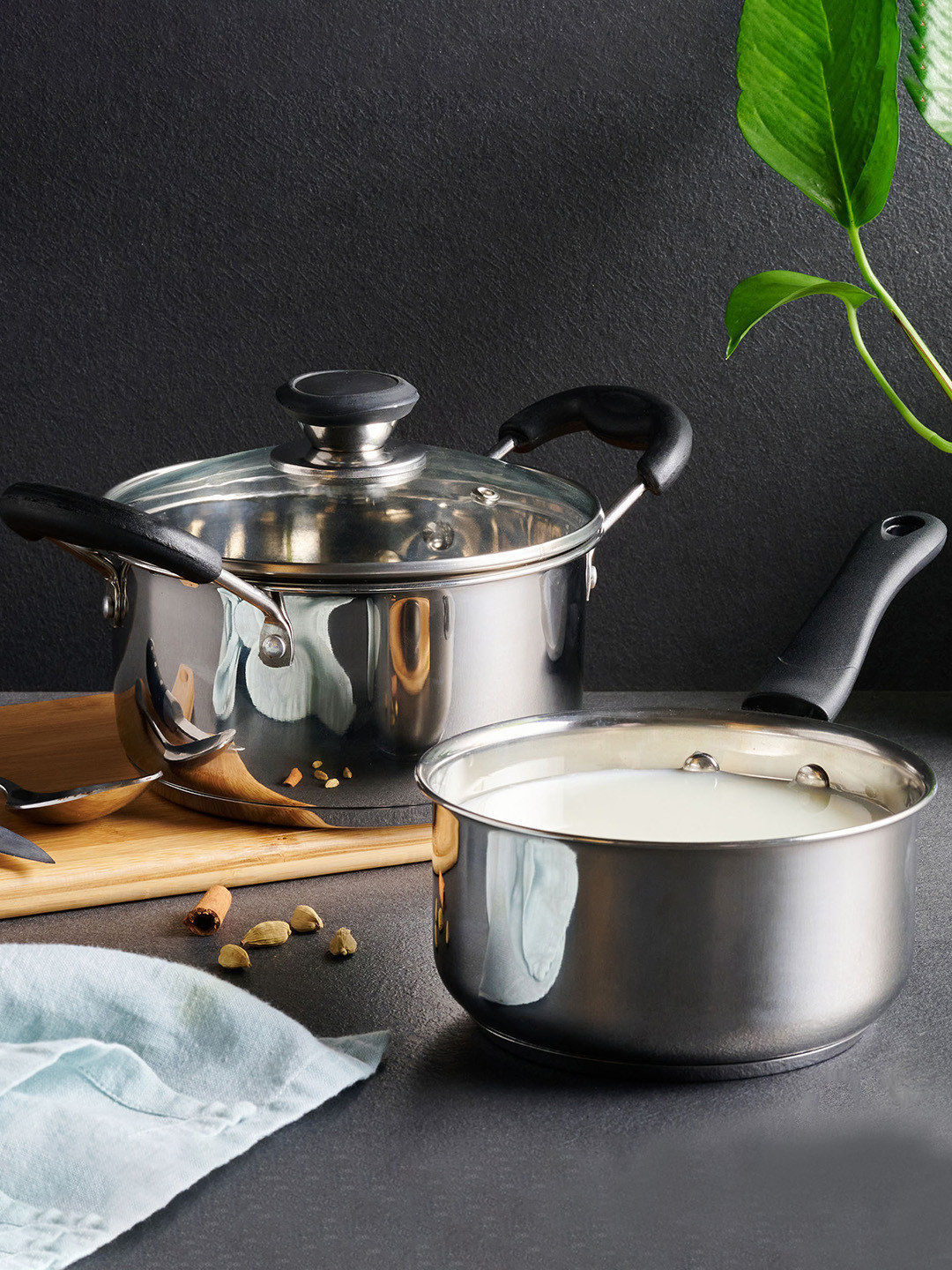 

Home Centre Shale Set Of 3 Pcs Stainless Steel Cookware Set, Silver