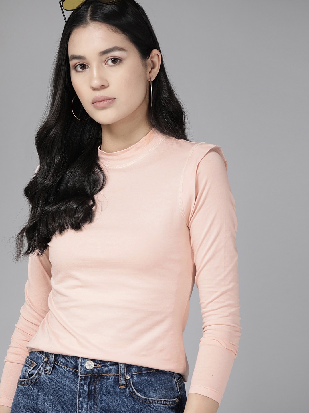 

The Roadster Lifestyle Co. Women Solid High Neck Top, Pink