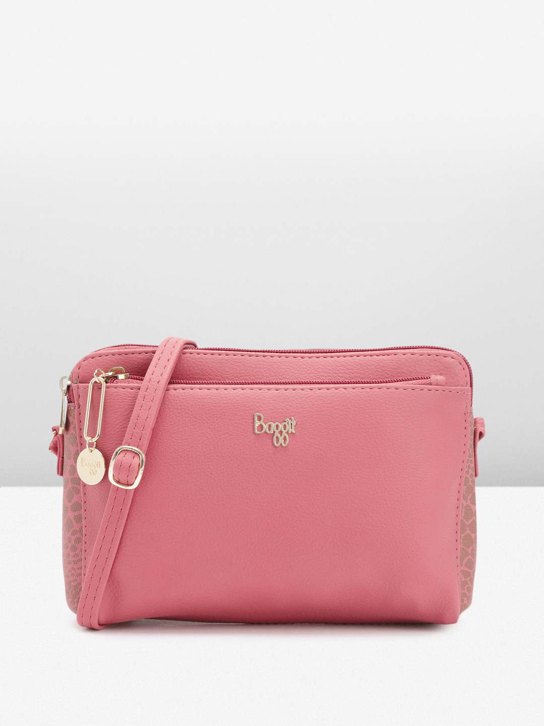 

Baggit Women Solid Sling Bag, Pink