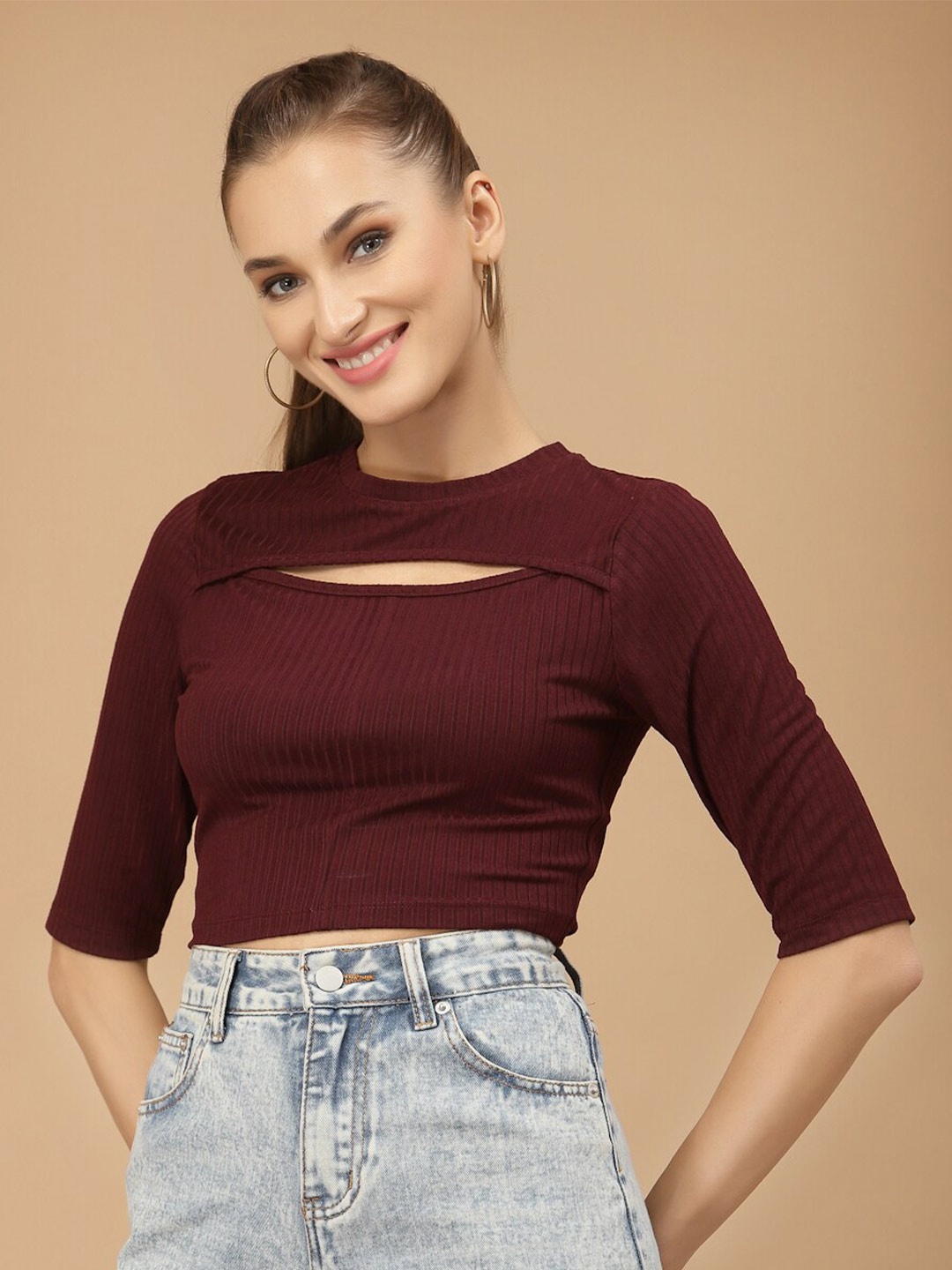 

KASSUALLY Solid Round Neck Regular Crop Top, Maroon