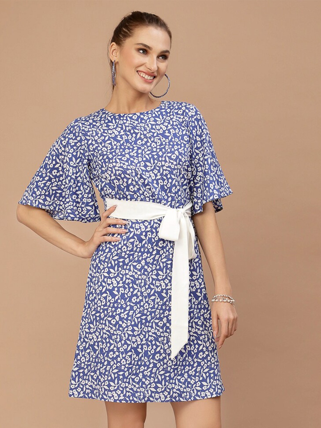 

KASSUALLY Blue & White Floral A-Line Dress