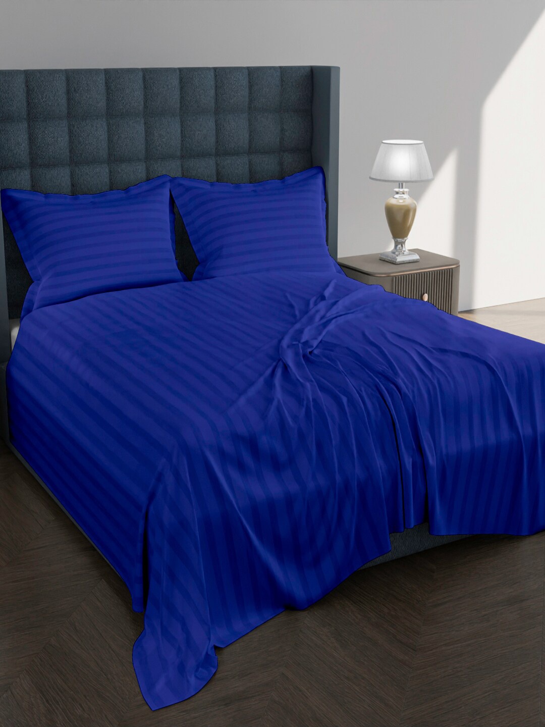 

AVI Striped 250 TC Egyptian Cotton Queen Bedsheet with 2 Pillow Covers, Navy blue