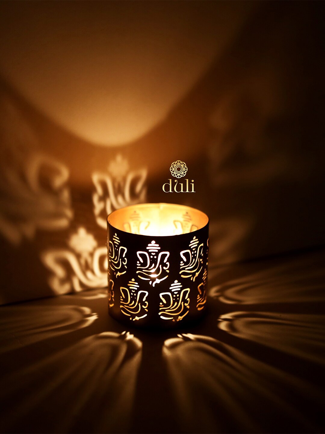 

DULI Set Of 2 Gold-Toned Textured Candle Holders