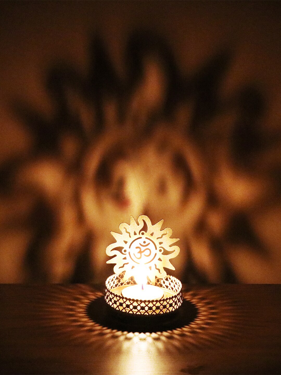 

DULI Set Of 5 Om design Tealight Holder, Gold