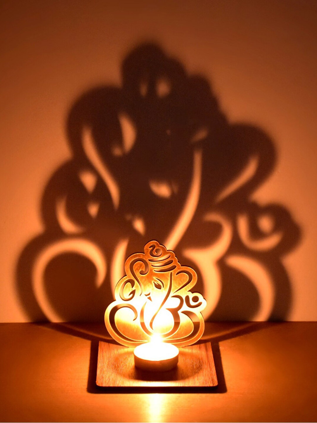 

DULI Set Of 2 Ganesh Design Tealight Holder, Gold