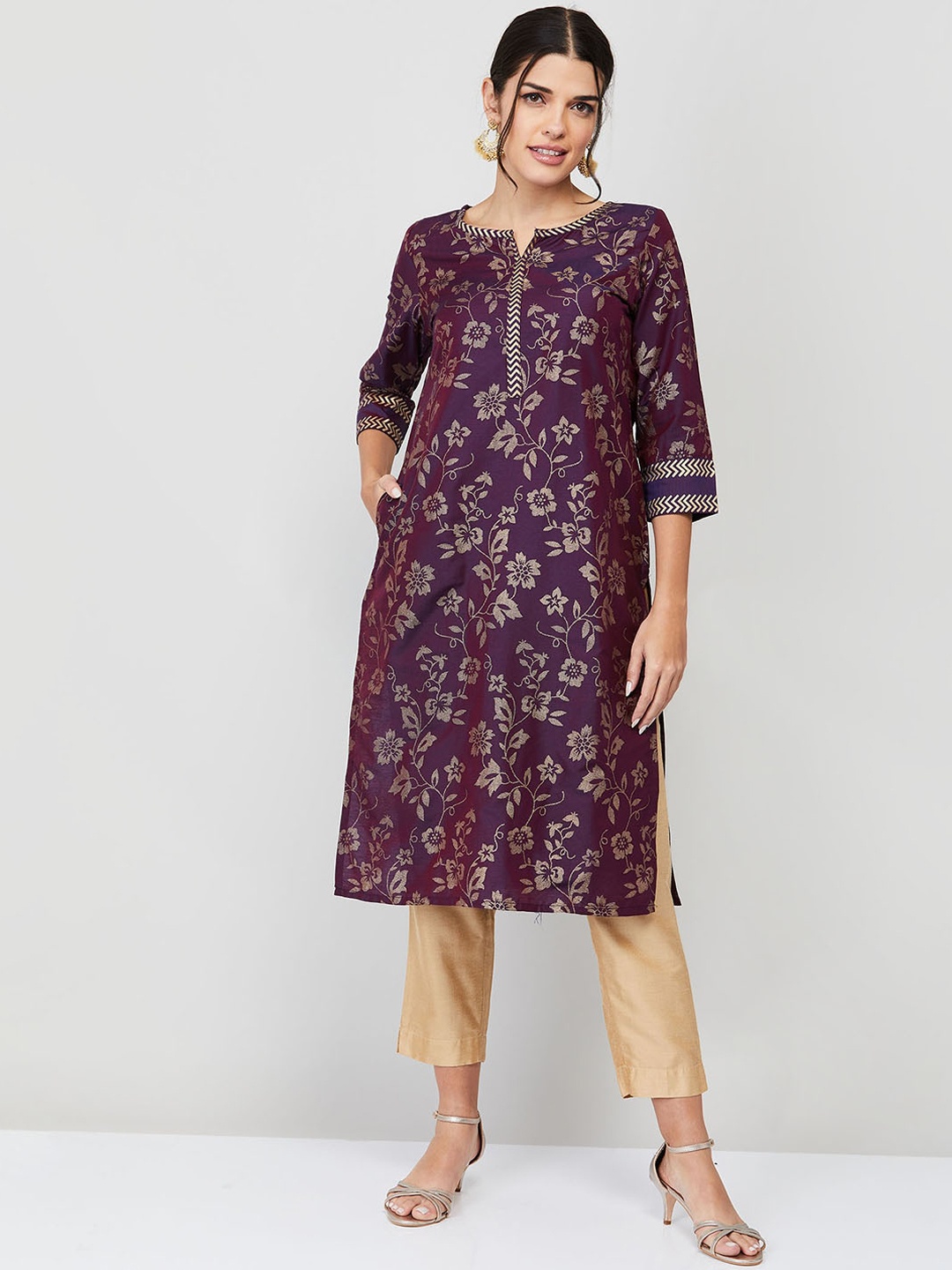 

Melange by Lifestyle Women Red Floral Printed Kurta