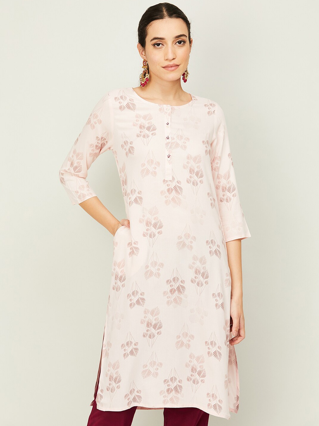

Melange by Lifestyle Women Pink Floral Extended Sleeves Thread Work Kurta