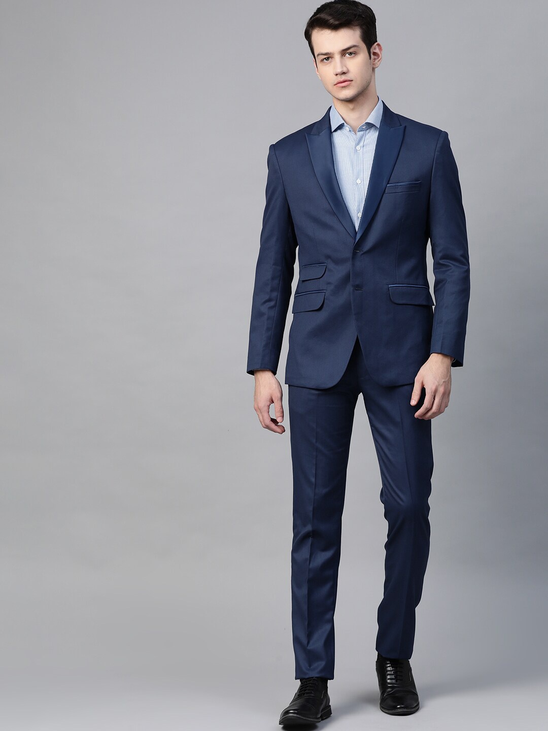 

MANQ Men Solid Slim Fit Tuxedo Suit, Blue