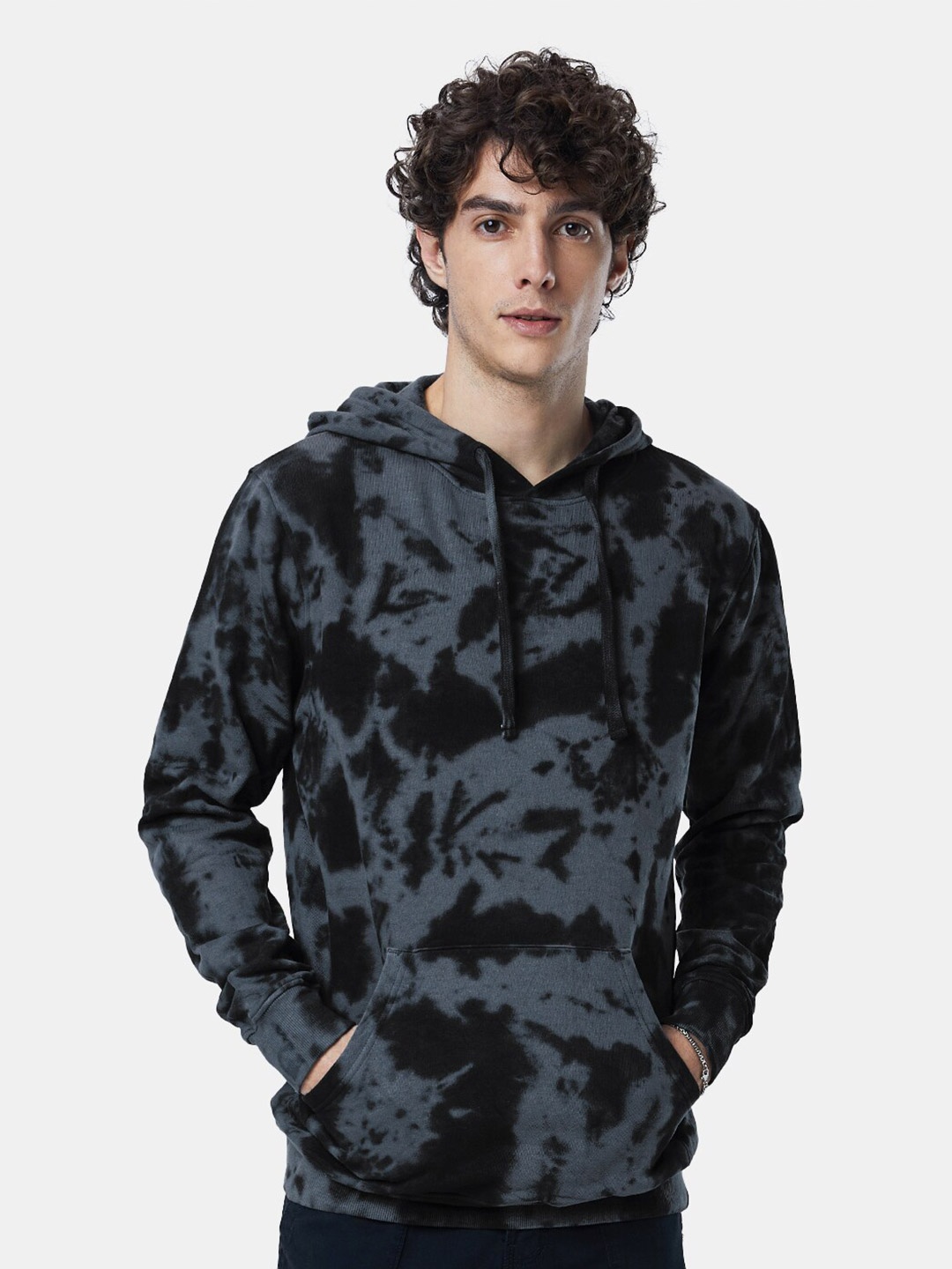 

The Souled Store Men Black Printed Hooded Sweatshirt