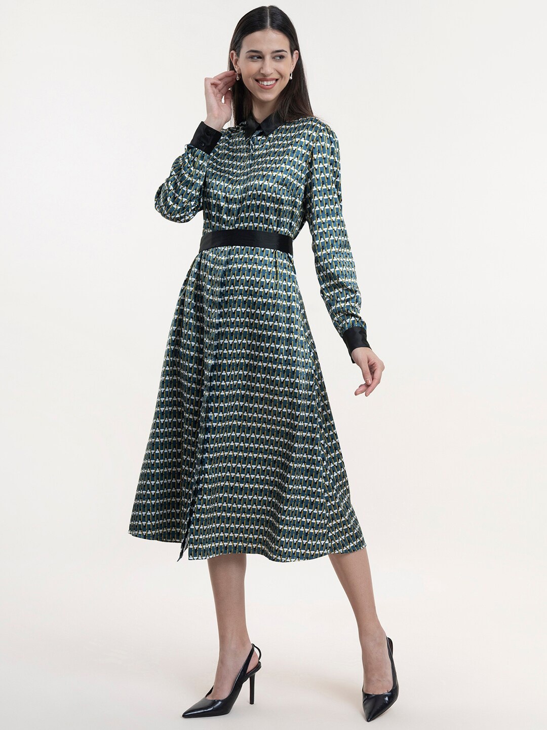 

FableStreet Green Satin Formal Midi Dress