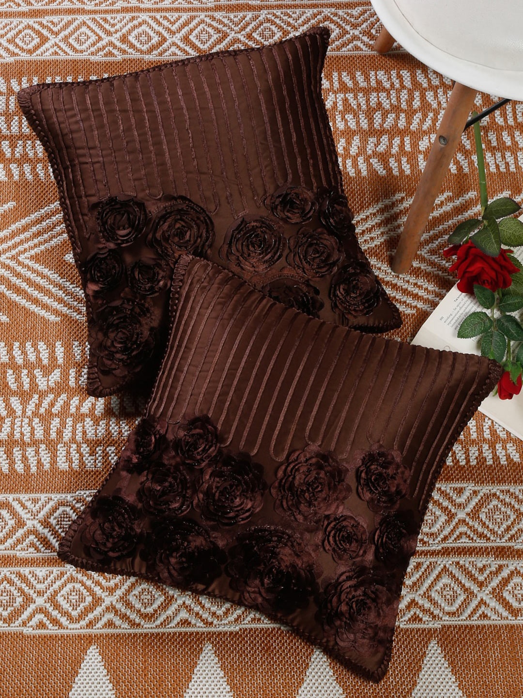 

MULTITEX Brown Set of 2 Geometric Velvet Square Cushion Covers