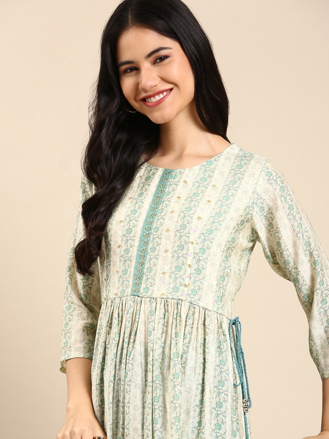 

SHOWOFF Women Cream-Coloured Printed Empire Chanderi Silk Kurta with Trousers