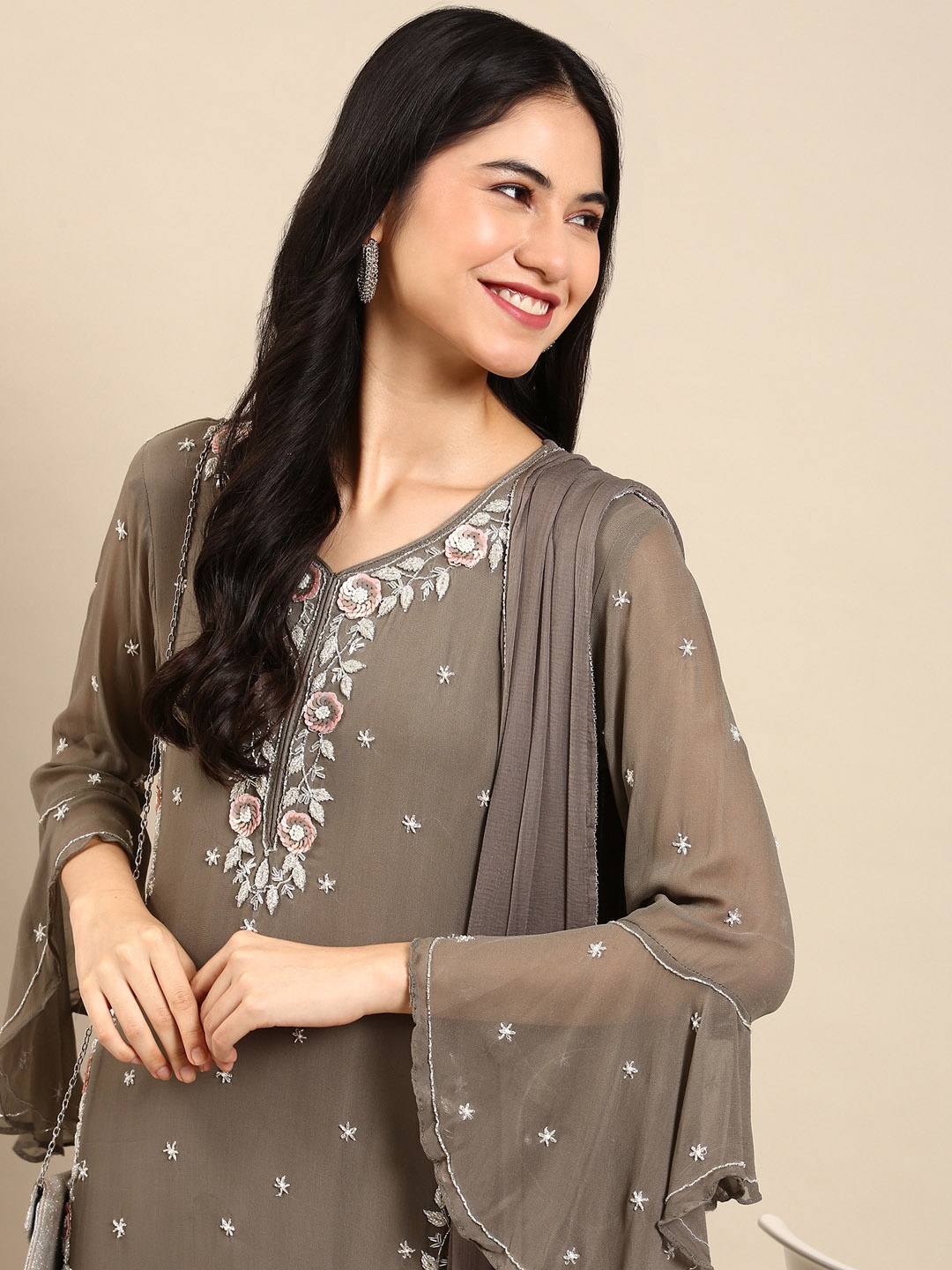 

SHOWOFF Women Grey Empire Beads and Stones Kurta with Trousers & With Dupatta