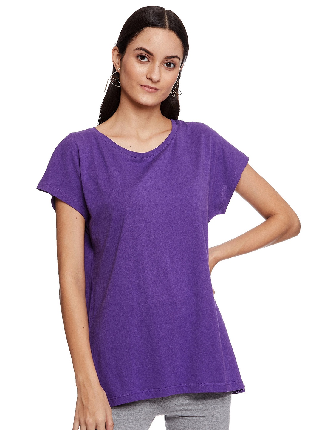 

UNMADE Women Purple Loose T-shirt