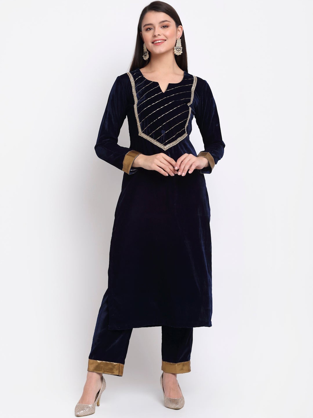 

anokherang Women Navy Blue Yoke Design Velvet Straight Kurta
