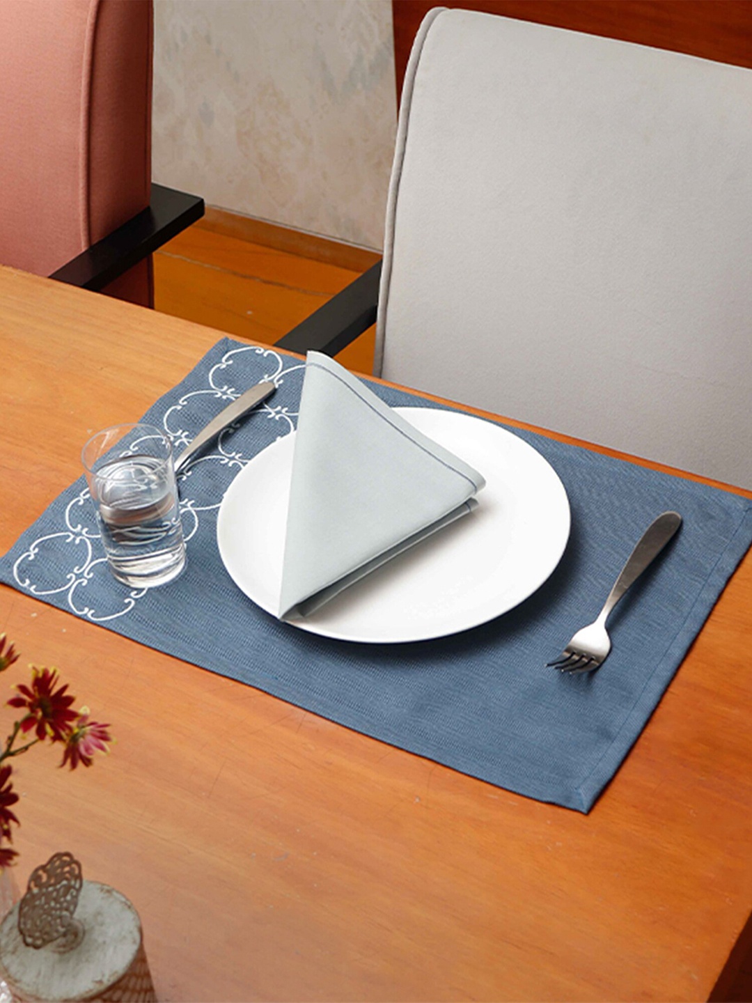 

ZEBA Set Of 6 Blue Embroidered Table Placemats With Napkins