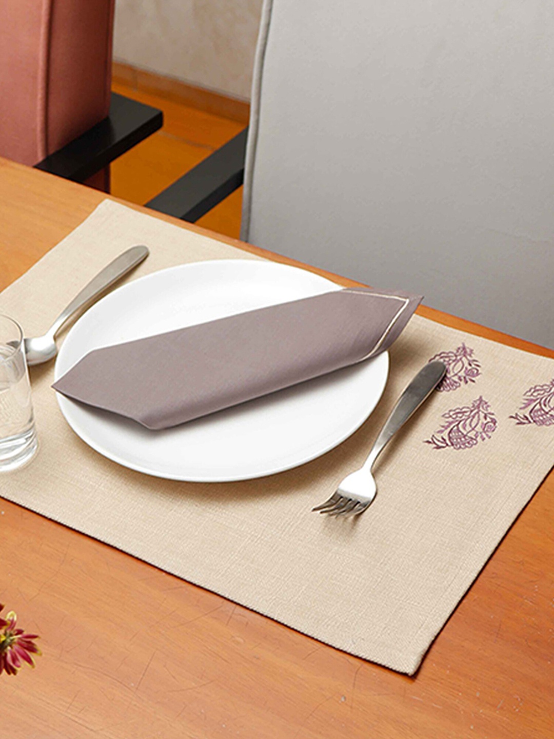 

ZEBA Set Of 6 Beige Embroidered Dining Table Placemats