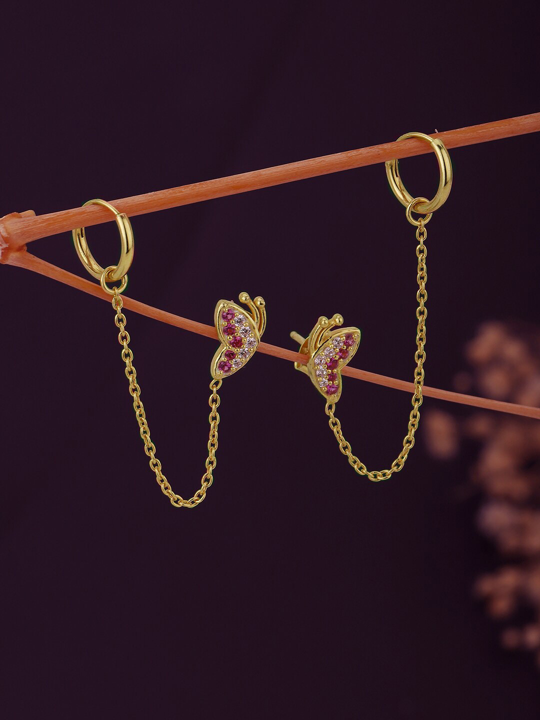 

VANBELLE Gold-Toned Contemporary Drop Earrings