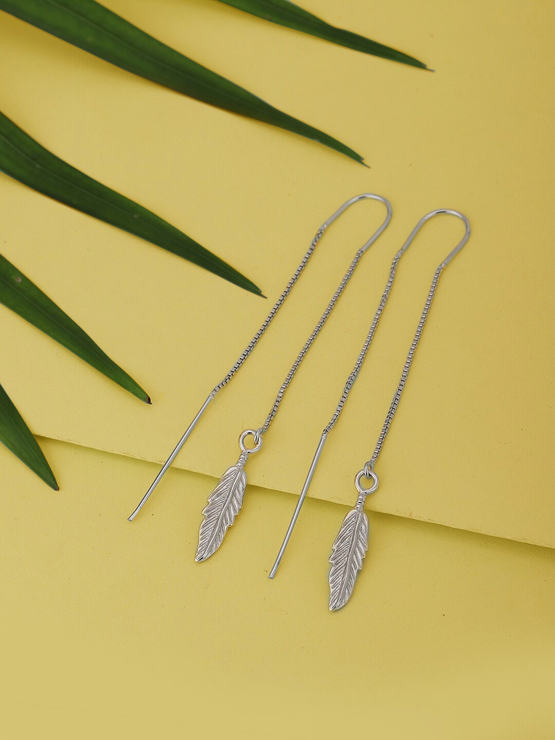 

VANBELLE Silver-Toned Leaf Shaped Drop Earrings