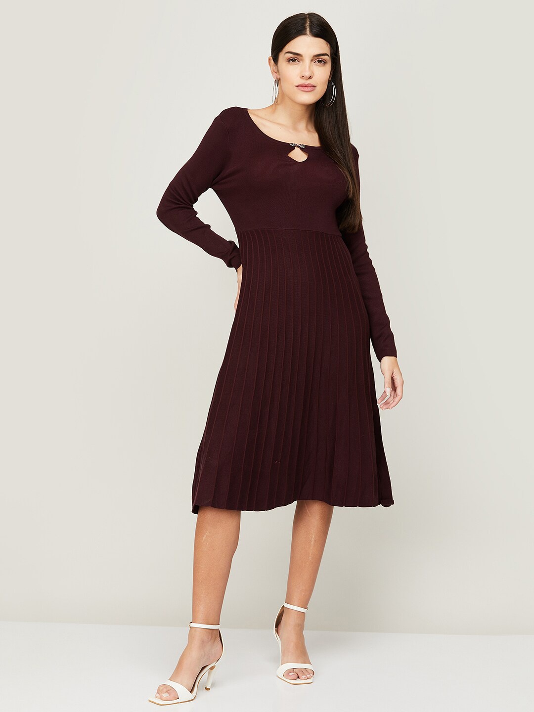

CODE by Lifestyle Red Keyhole Neck A-Line Dress