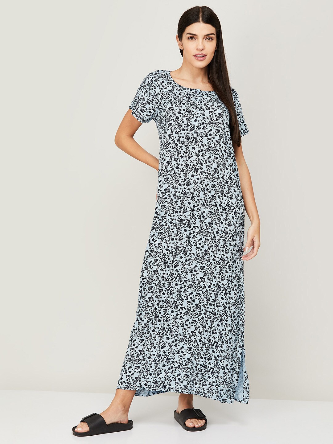 

Ginger by Lifestyle Blue Floral Maxi Dress