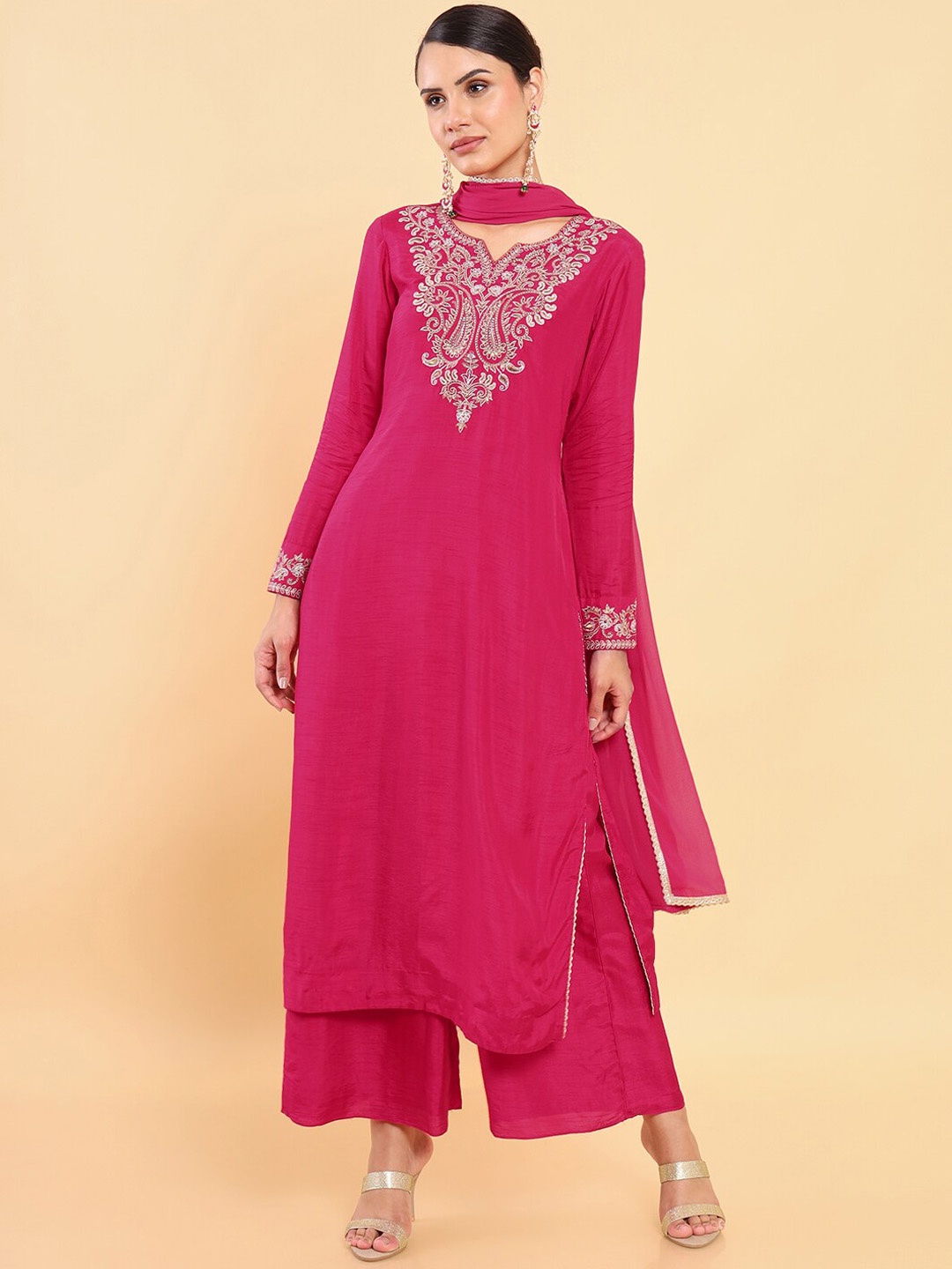 

Soch Women Fuchsia Paisley Yoke Design Kurta with Palazzos & Dupatta