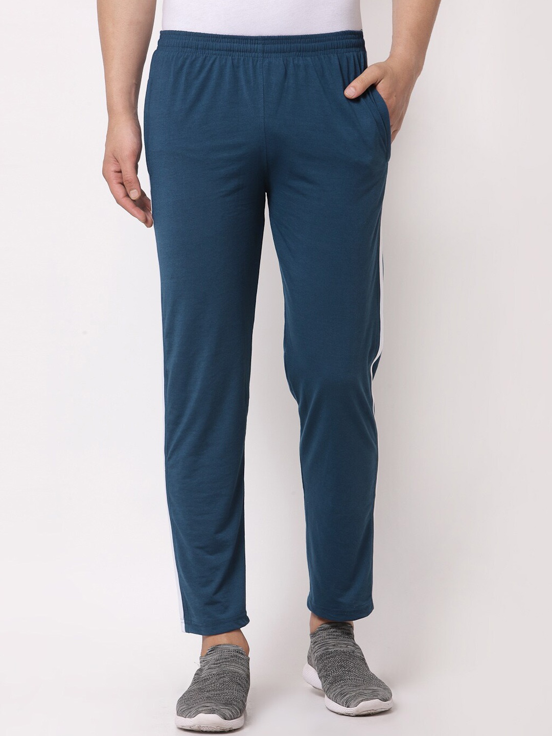 

KLOTTHE Men Blue Solid Cotton Track Pants