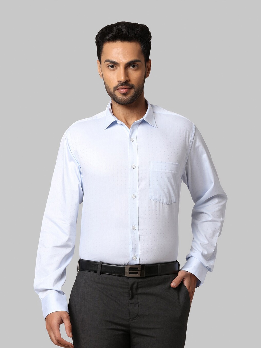 

Park Avenue Men Blue Striped Formal Shirt