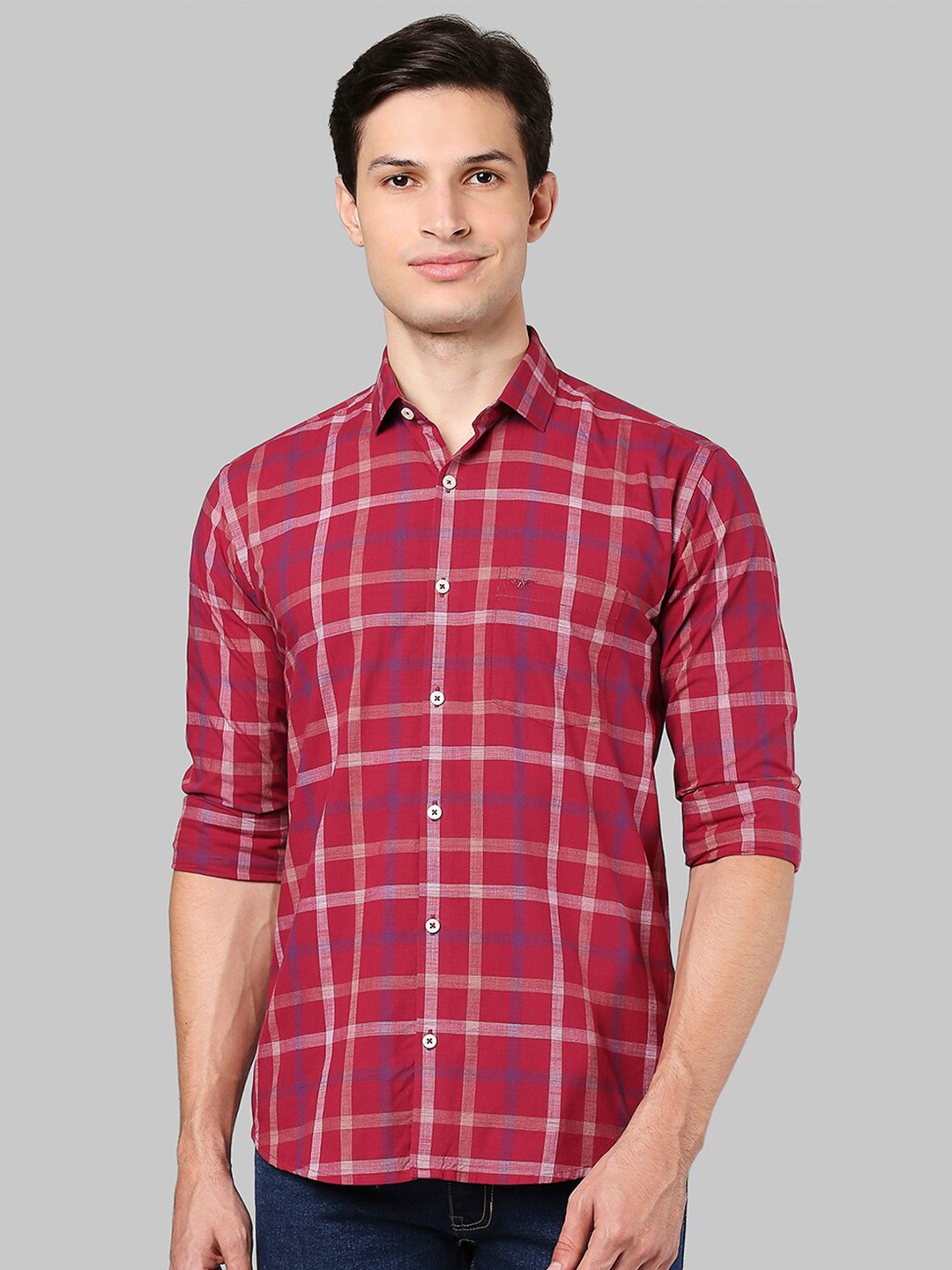 

Park Avenue Men Red Slim Fit Checked Casual Shirt