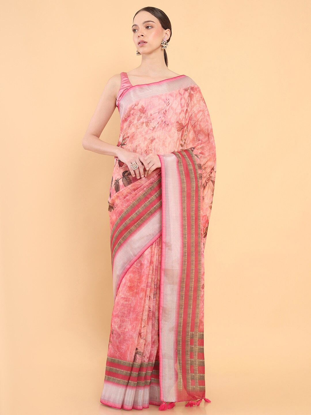 

Soch Fuchsia Floral Printed Saree, Pink